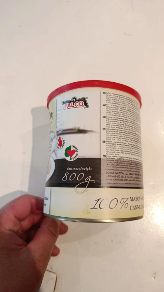 MAX Deluxe Dog Kuřecí svalovina bez kosti 800g - Sokol Falco (promáčklá konzerva)